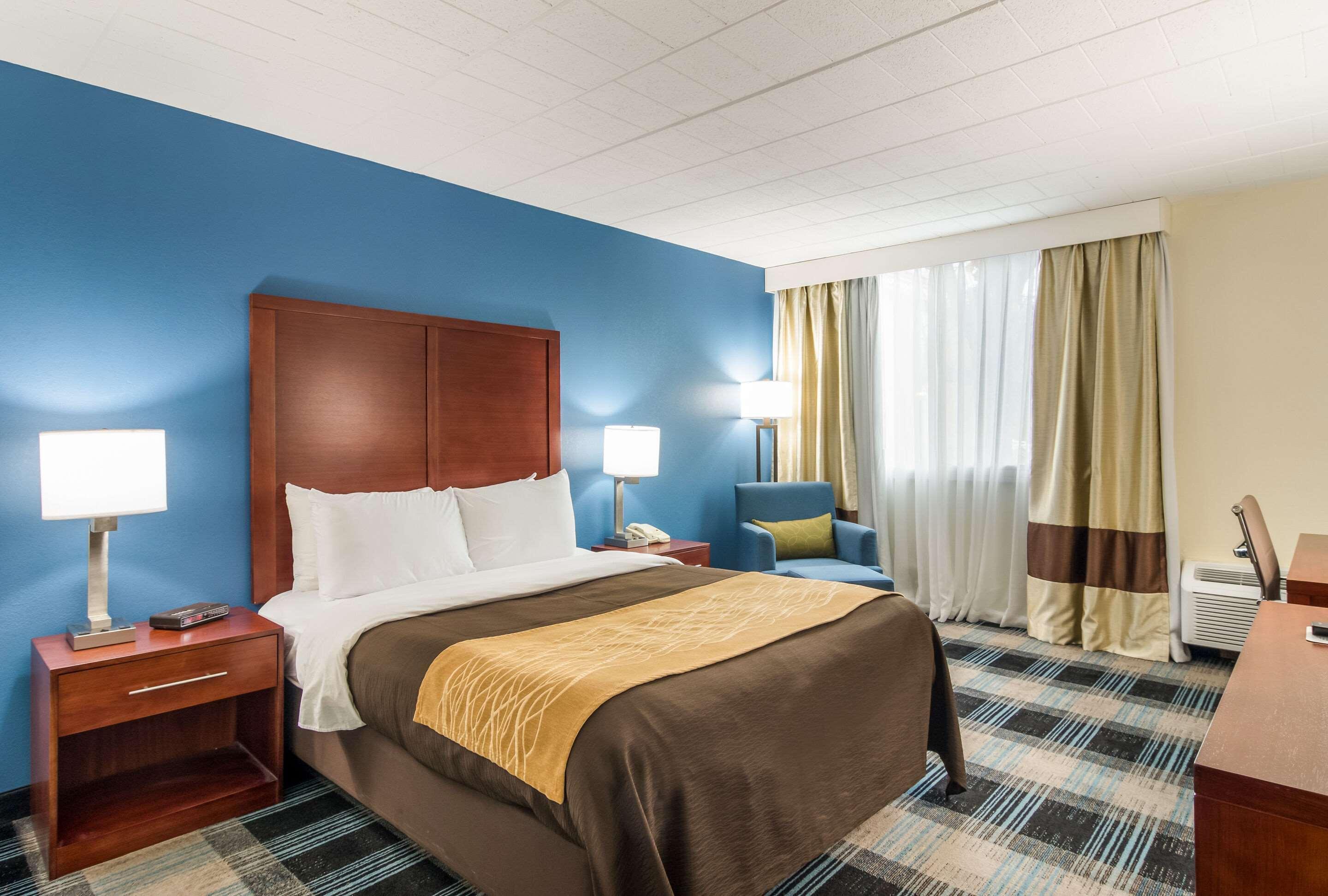 Mainstay Suites Verona Ngoại thất bức ảnh