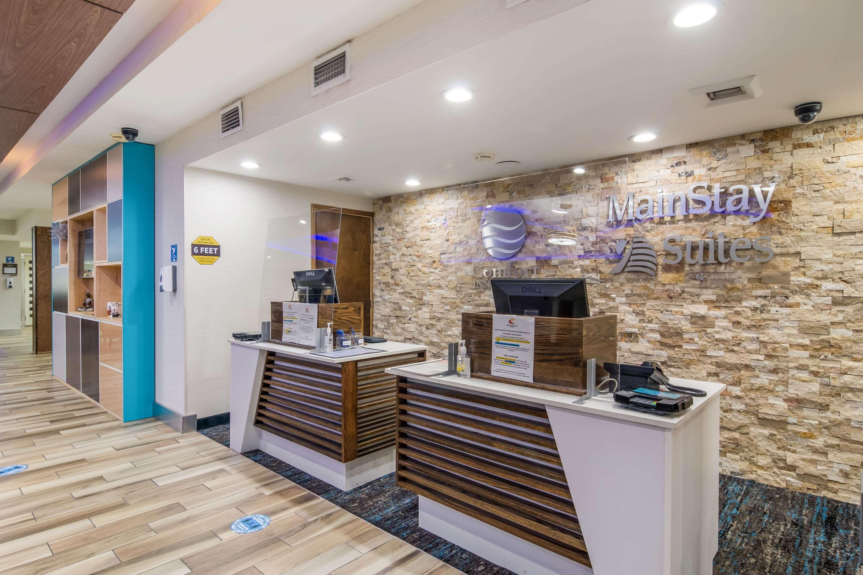 Mainstay Suites Verona Ngoại thất bức ảnh