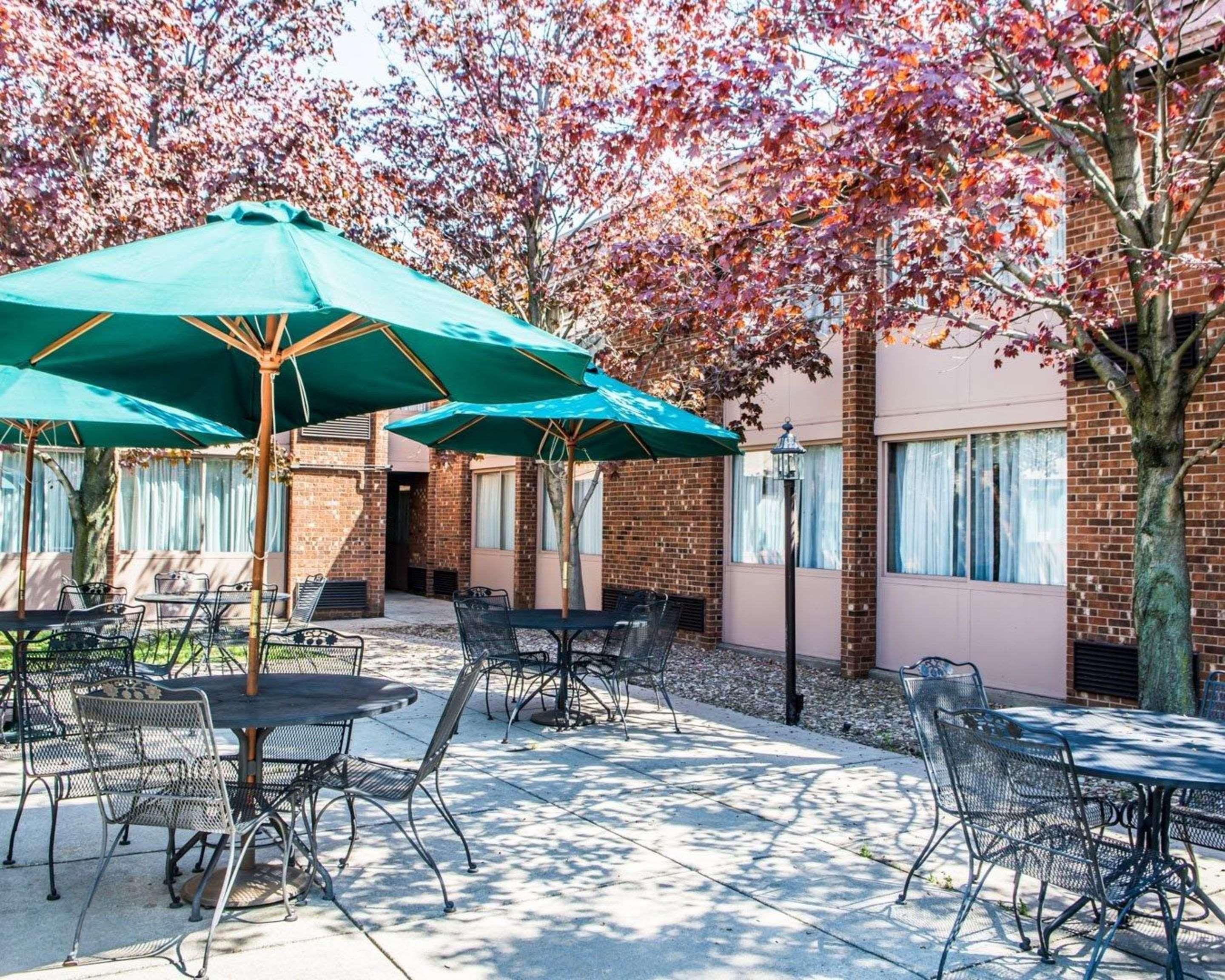 Mainstay Suites Verona Ngoại thất bức ảnh