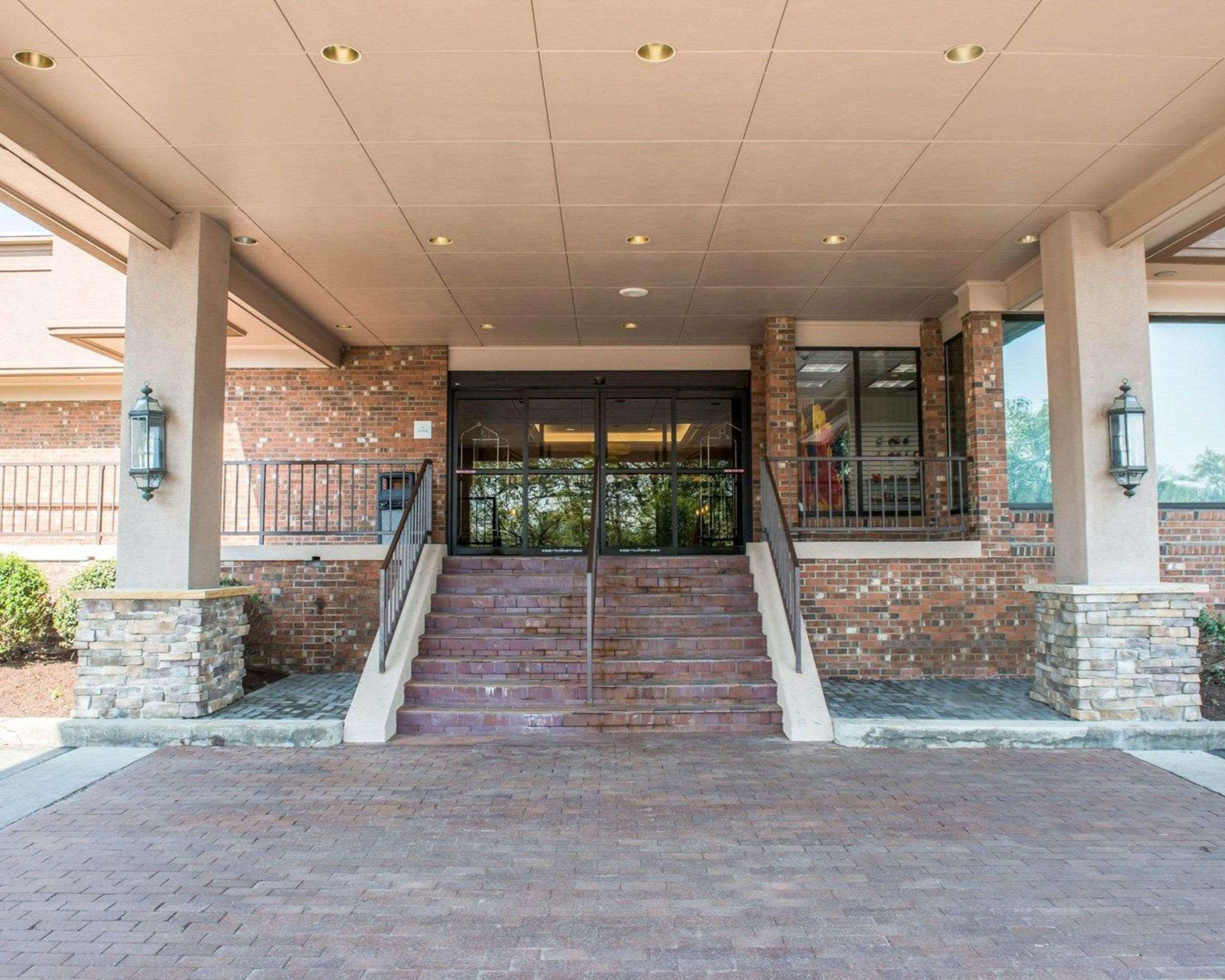 Mainstay Suites Verona Ngoại thất bức ảnh