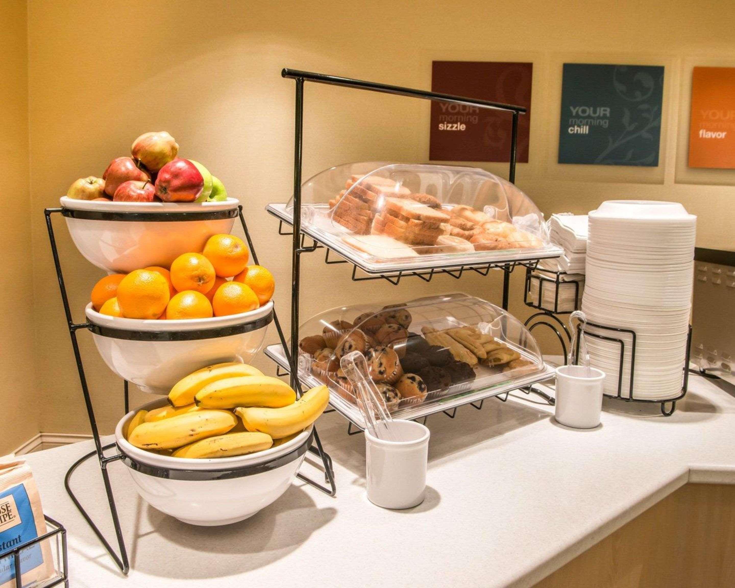 Mainstay Suites Verona Ngoại thất bức ảnh